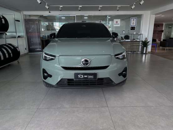 VOLVO-C40-2022