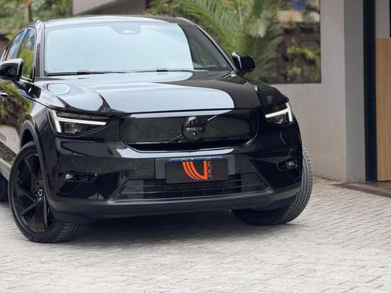 VOLVO-EC40-P8 RECHARGE TWIN ELECTRIC ULTRA BLACK EDITION AWD VOLVO-EC40-2025