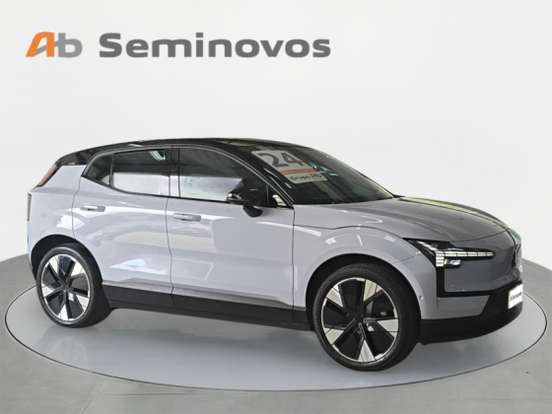 VOLVO-EX30-2024