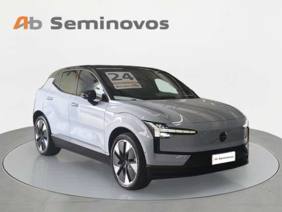 VOLVO-EX30-2024