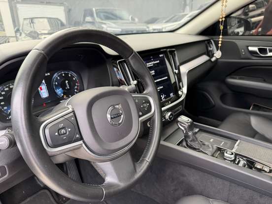 VOLVO-V60-2019