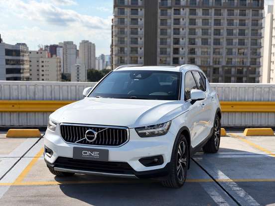 VOLVO-XC40-2.0 T4 GASOLINA INSCRIPTION GEARTRONIC VOLVO-XC40-2020