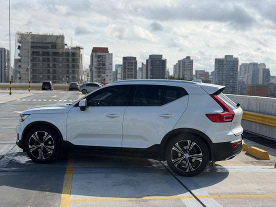 VOLVO-XC40-2.0 T4 GASOLINA INSCRIPTION GEARTRONIC VOLVO-XC40-2020