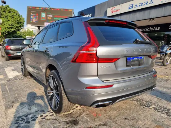 VOLVO-XC60-2019