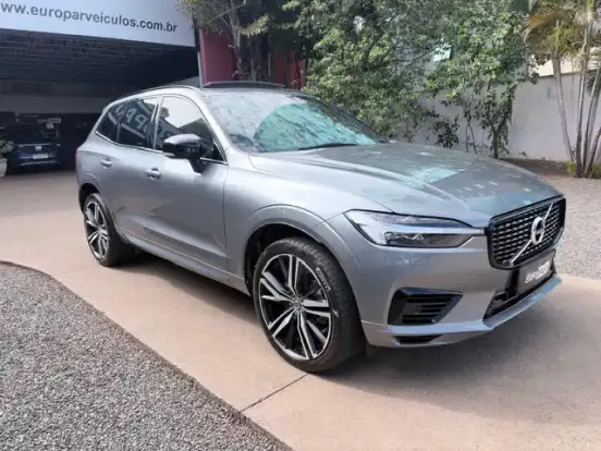 VOLVO-XC60-2021
