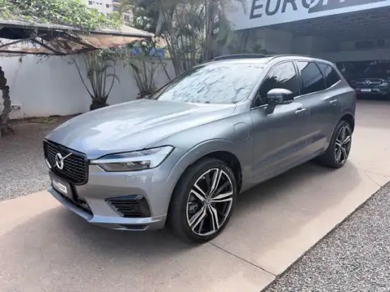 VOLVO-XC60-2021