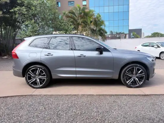 VOLVO-XC60-2021
