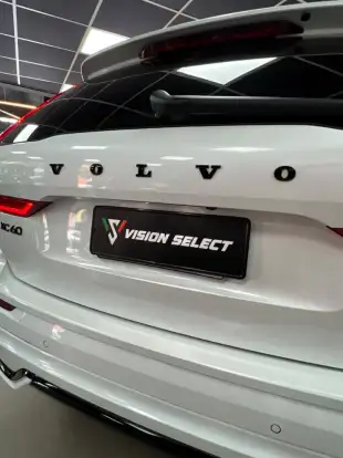VOLVO-XC60-2024