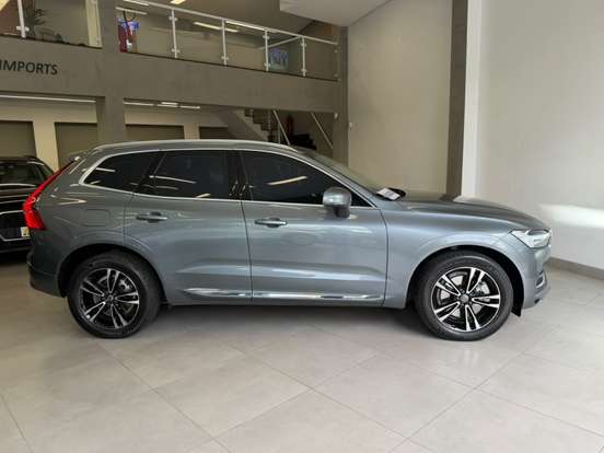 VOLVO-XC60-2.0 T8 HYBRID MOMENTUM AWD GEARTRONIC VOLVO-XC60-2021