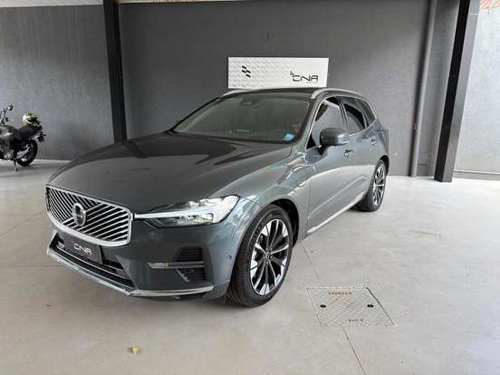 VOLVO-XC60-2025