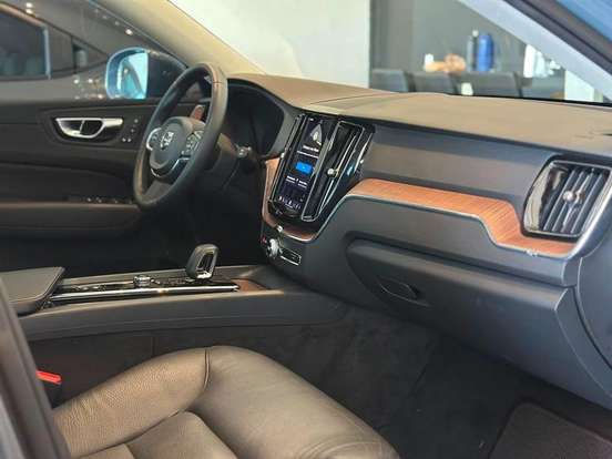 VOLVO-XC60-2.0 T8 RECHARGE PLUS AWD GEARTRONIC VOLVO-XC60-2023
