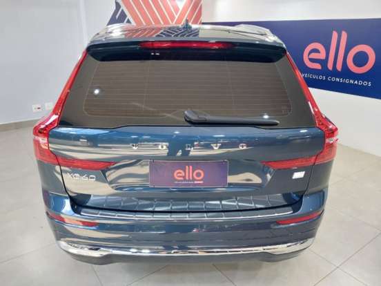 VOLVO-XC60-2023