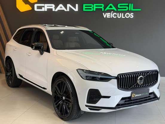 VOLVO-XC60-2022