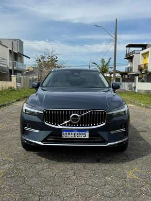 VOLVO-XC60-2023