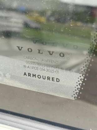VOLVO-XC60-2022