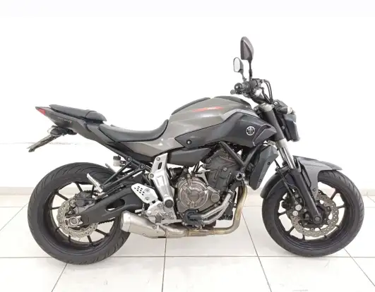 YAMAHA-MT-07-2016