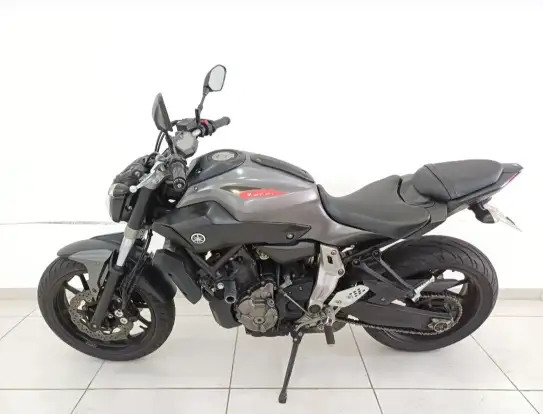 YAMAHA-MT-07 YAMAHA-MT-07-2016