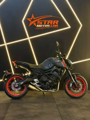 YAMAHA MT-09 