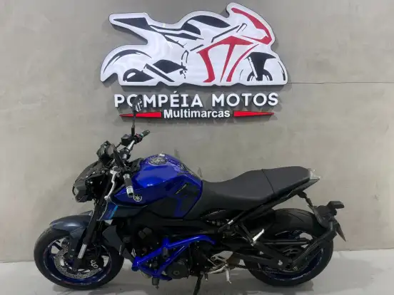 YAMAHA-MT-09 YAMAHA-MT-09-2024
