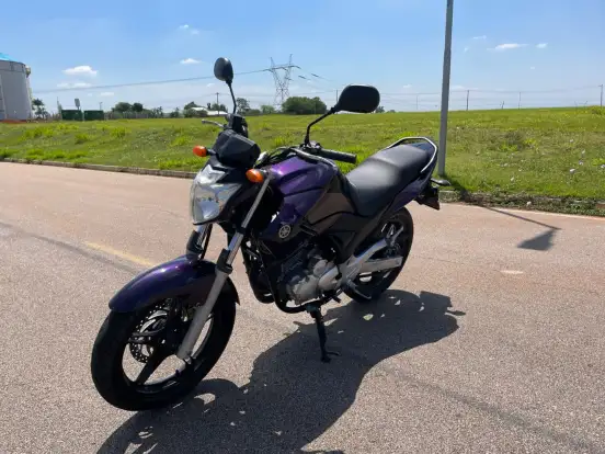 YAMAHA-YS 250 FAZER YAMAHA-YS 250 FAZER-2010