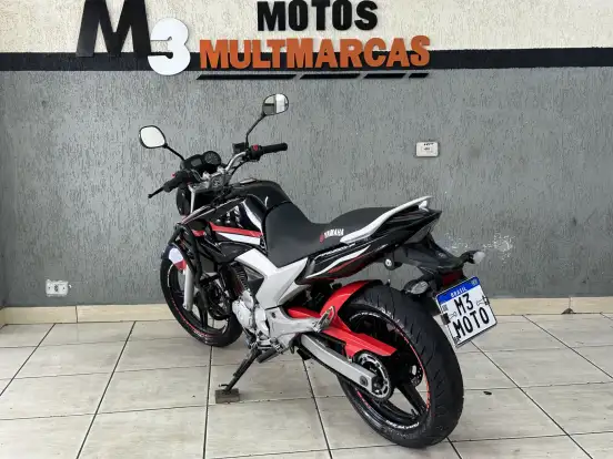 YAMAHA-YS 250 FAZER YAMAHA-YS 250 FAZER-2013