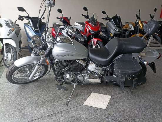YAMAHA-DRAG STAR 650-2005
