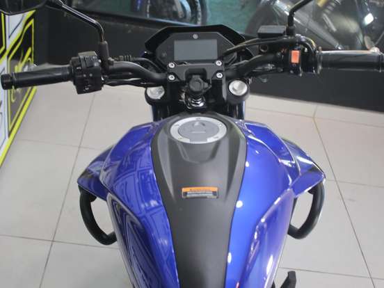 YAMAHA-FZ25 FAZER CONNECTED ABS YAMAHA-FZ25 FAZER CONNECTED ABS-2025