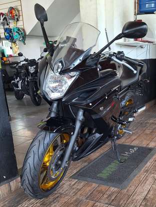 YAMAHA-XJ6 F-2011