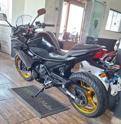 YAMAHA-XJ6 F-2011