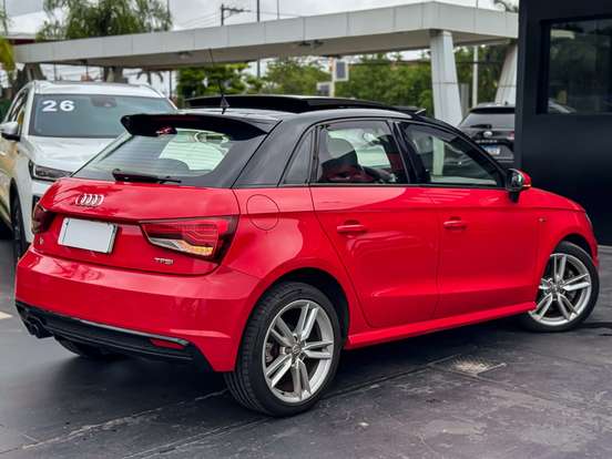 AUDI-A1-2015