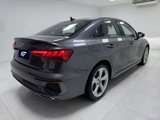 AUDI-A3-2021