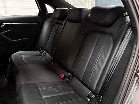 AUDI-A3-2021