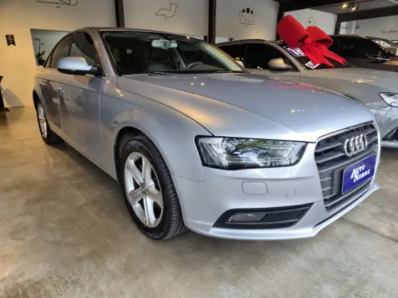 AUDI A4 1.8 TFSI ATTRACTION GASOLINA 4P MULTITRONIC
