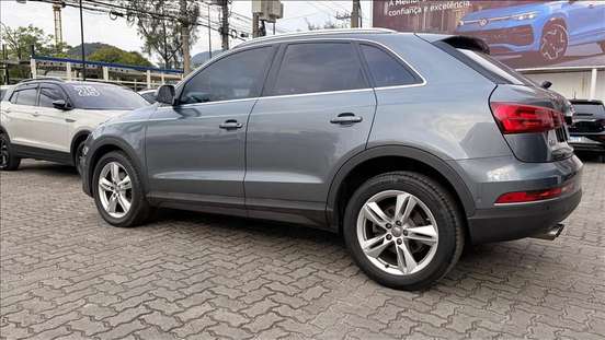 AUDI-Q3-2017