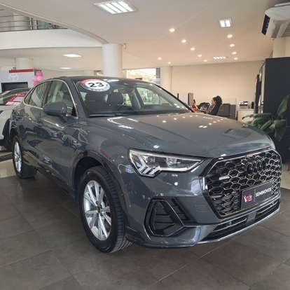 AUDI-Q3-2022