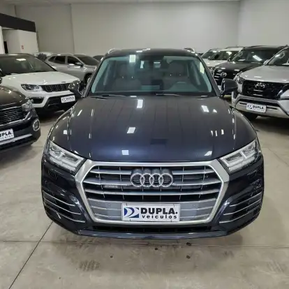 AUDI-Q5-2020