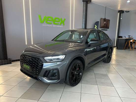 AUDI-Q5-2021