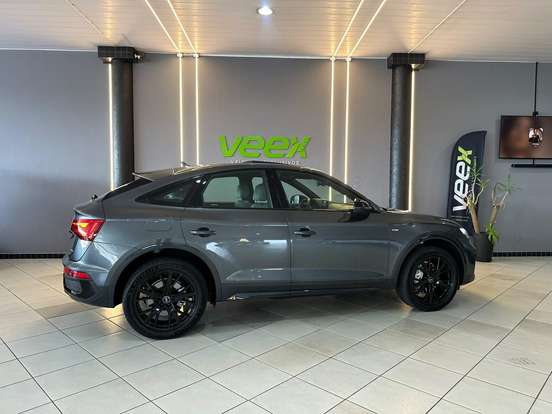AUDI-Q5-2021