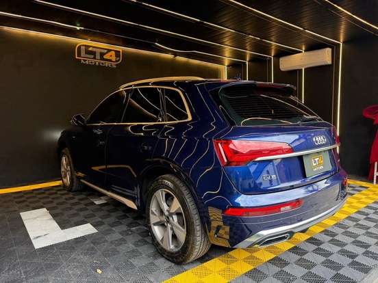 AUDI-Q5-2023