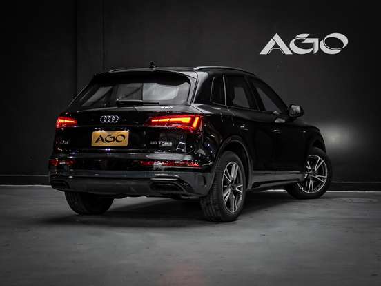 AUDI-Q5-2024