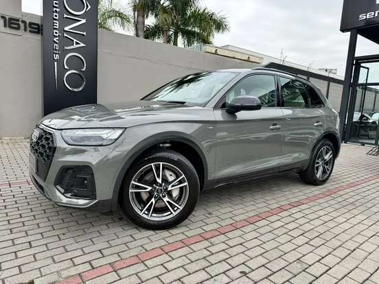 AUDI-Q5-2023