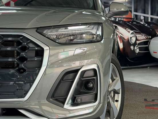 AUDI-Q5-2023