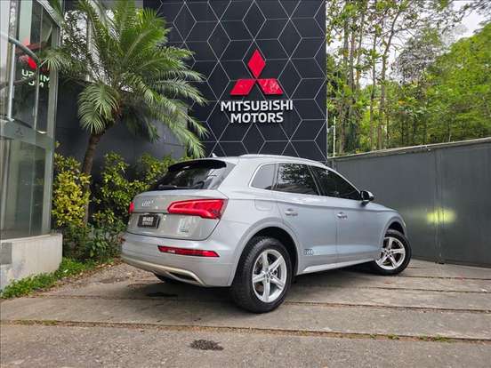 AUDI-Q5-2018