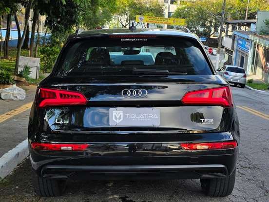 AUDI-Q5-2017