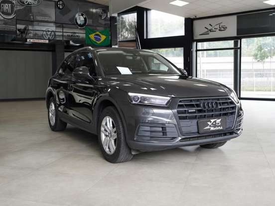 AUDI-Q5-2019