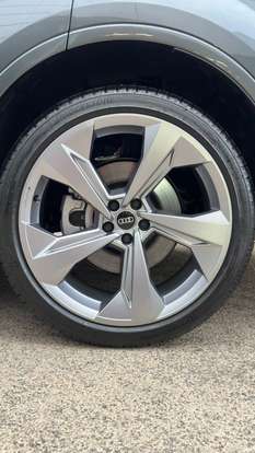 AUDI-Q7-2026