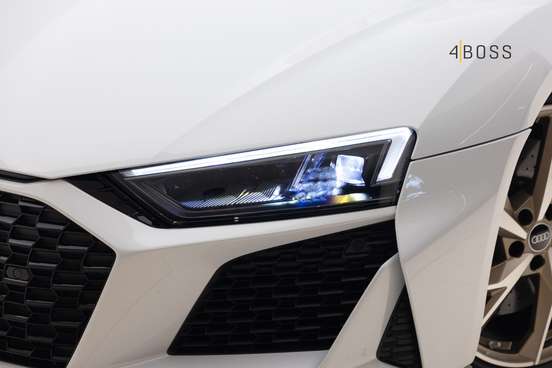 AUDI-R8-2021