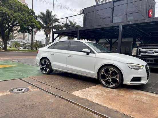 AUDI-A3-2019