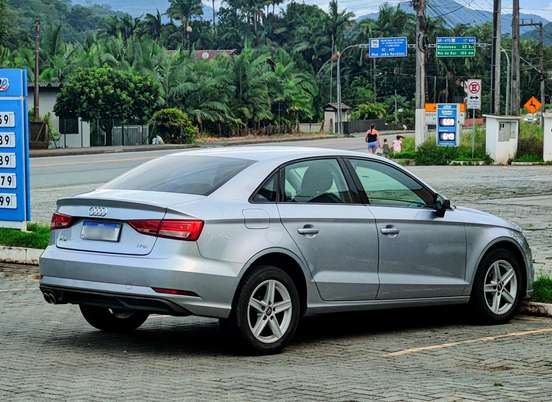 AUDI-A3-2017