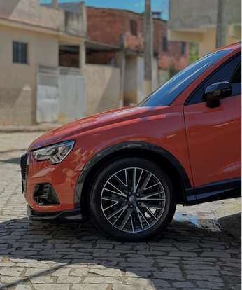 AUDI-Q3-2019